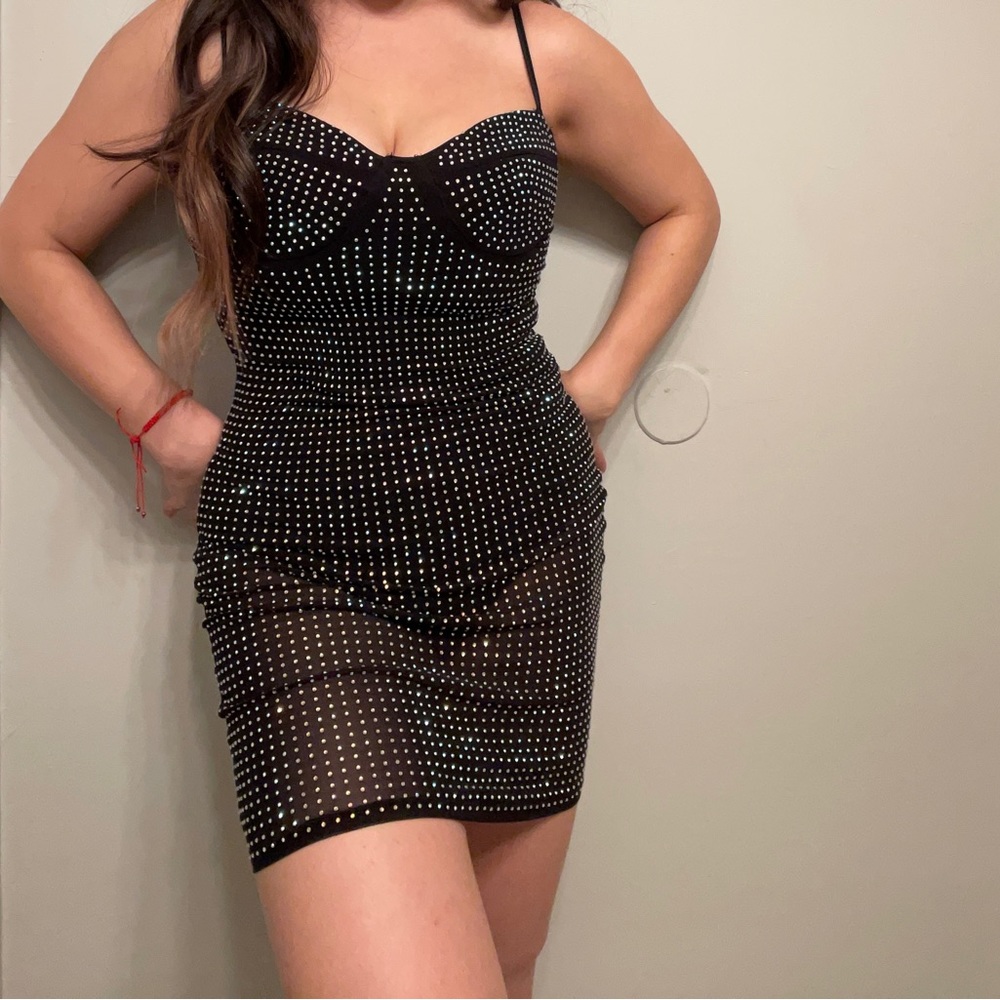 I just bough it but was too big. I wore it once I’m going to buy a smaller one.